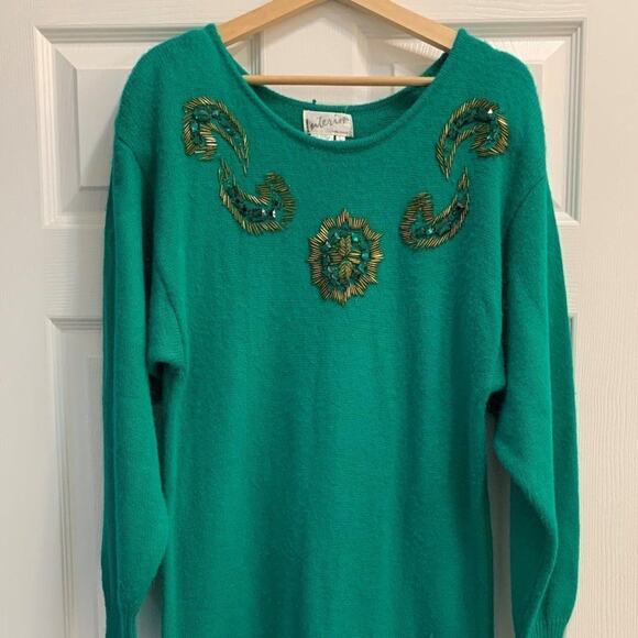 Interiss Dresses & Skirts - Interiss VNTG Green Beaded Sweater Dress - L